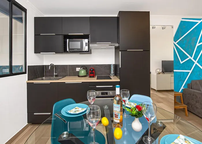 Vue Port De Garavan Apartment Menton