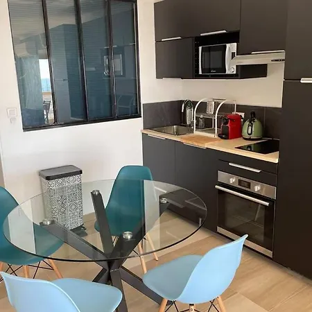 Appartement Vue Port De Garavan Menton