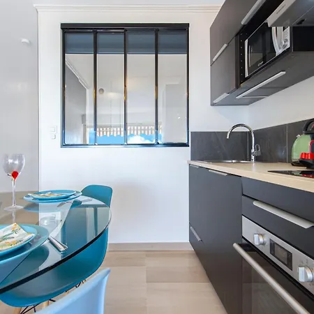 Appartement Vue Port De Garavan Menton